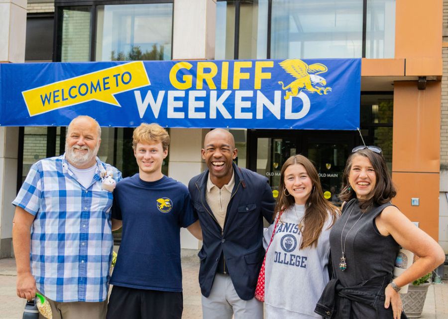 Students with President Steve Stoute