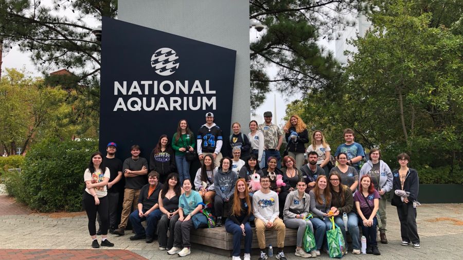 Canisius University's ABEC students visited 5 major zoos and aquariums in 4 days over fall break