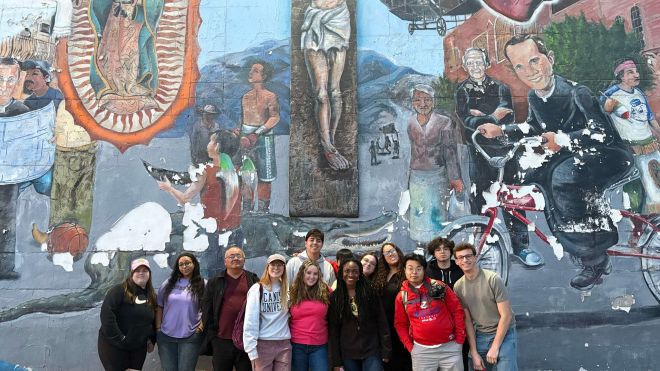 Over winter break (Jan. 4-10), a group of Canisius University students stepped beyond the classroom to engage in one of the most complex issues of our time: migration. 