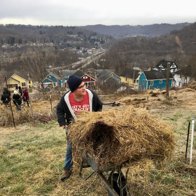Canisius students on a service trip to advocate for food security 