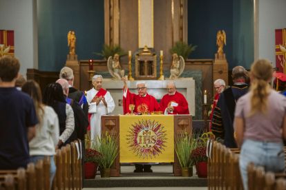 Photo of Canisius Chaplin Rev. Fred Betti, SJ, delivering Mass of the Holy Spirit