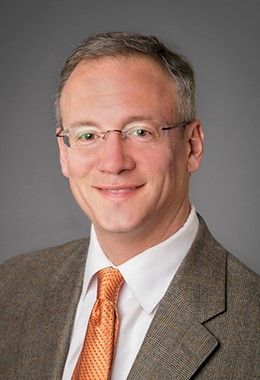 Economics professor Steve Gattuso discusses the impact of the government shutdown on mortgage rates