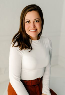 Professional portrait of Professor Joyce Fanning. 